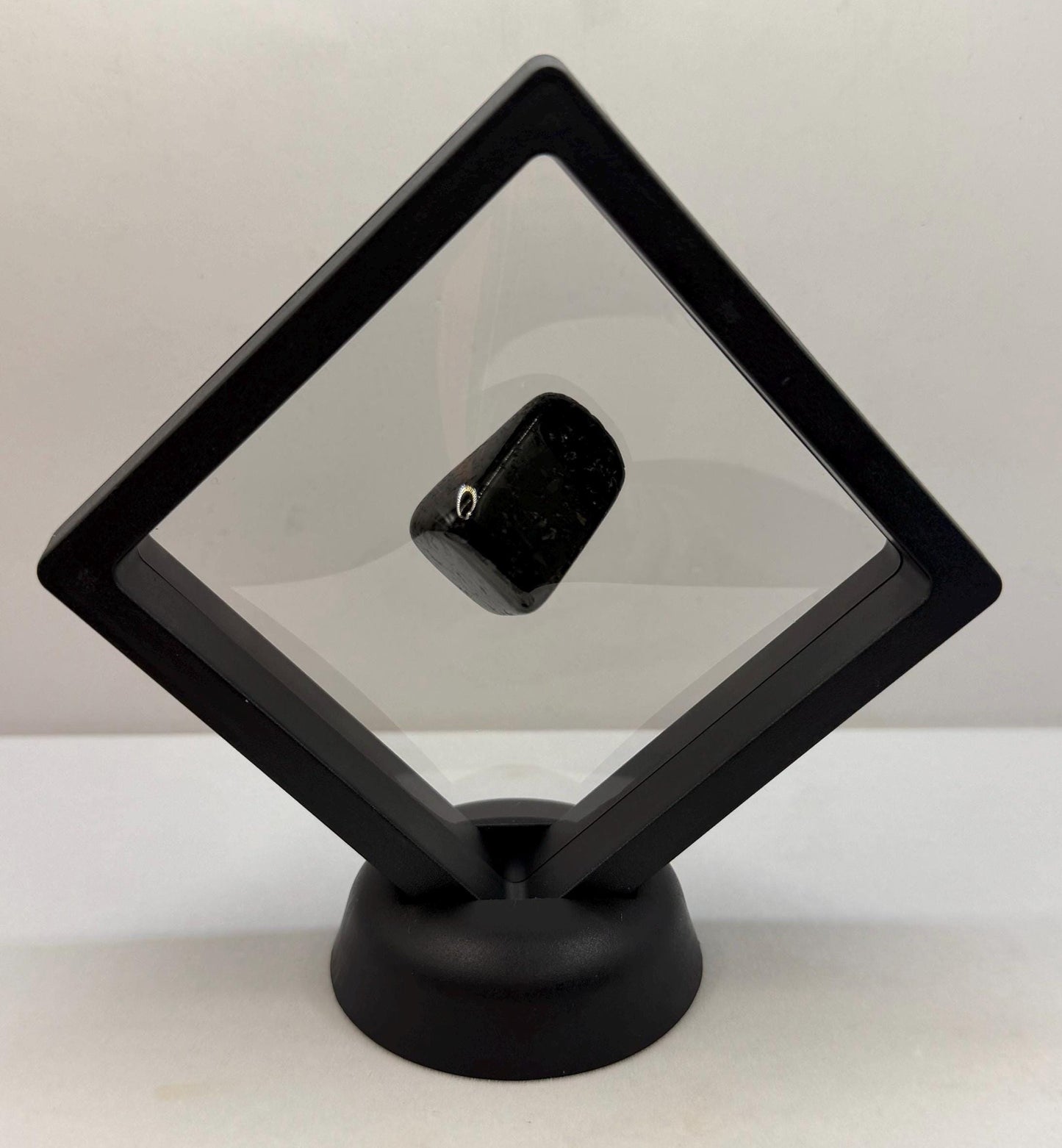 Fiery Nuummite Stone: Sorcerer's Stone from Greenland, Energy Work, Golden Flashes, 16.70 grams