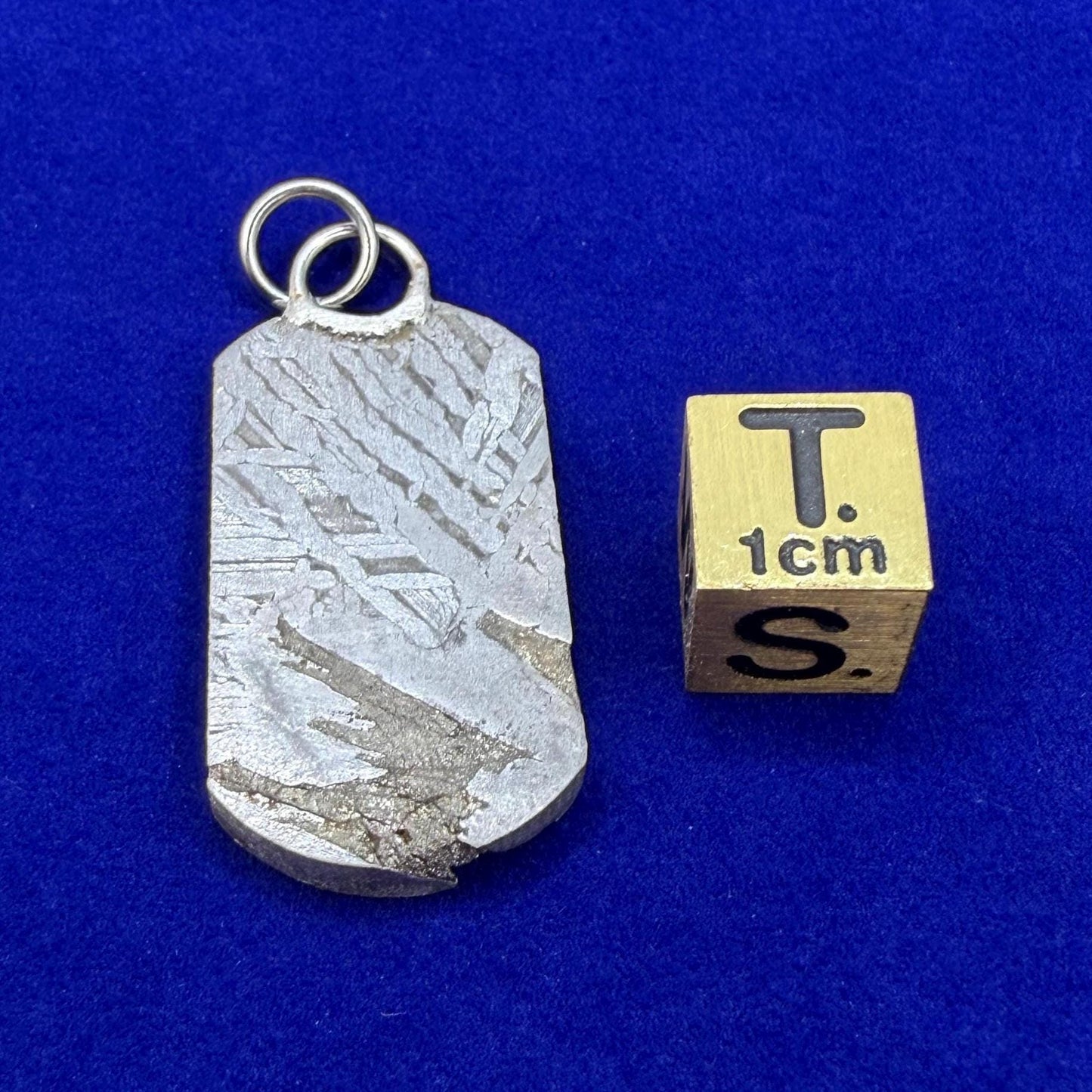 Aletai Meteorite Pendant, Space Jewelry, Etched Iron Widmanstätten 8.80g