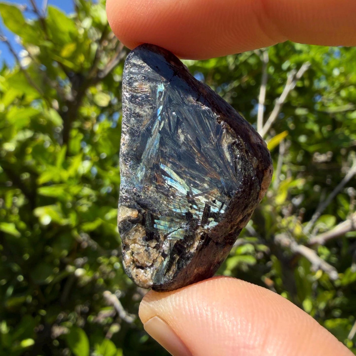 Rare Nuummite Crystal Finland, Genuine Sorcerer’s Stone, Iridescent Stone, 13.12g