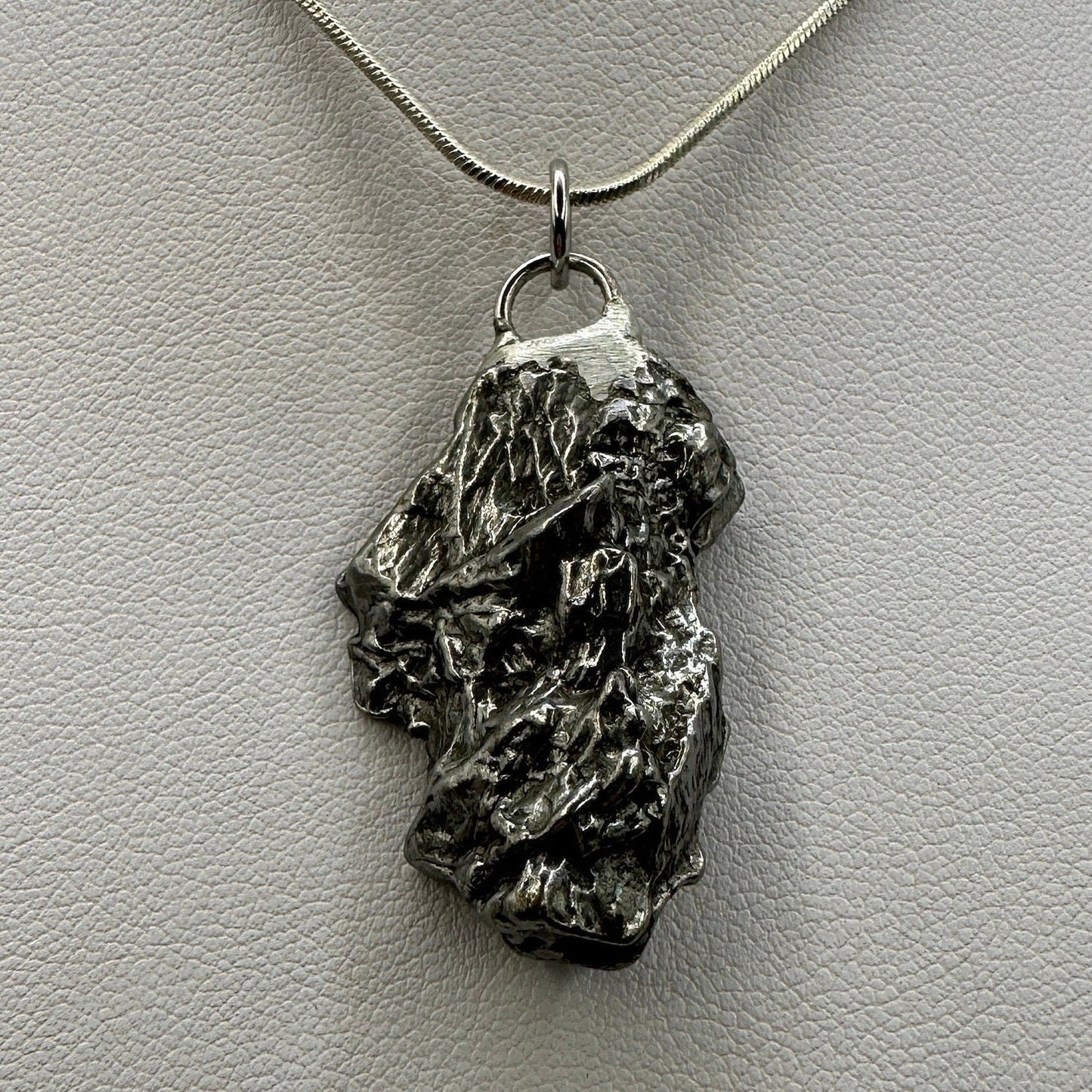 Campo del Meteorite Pendant, Astronomy Gift, Authentic Meteorite, Meteorite Jewelry, Meteorite Pendant, COA, Space Gift, 17.90 Grams