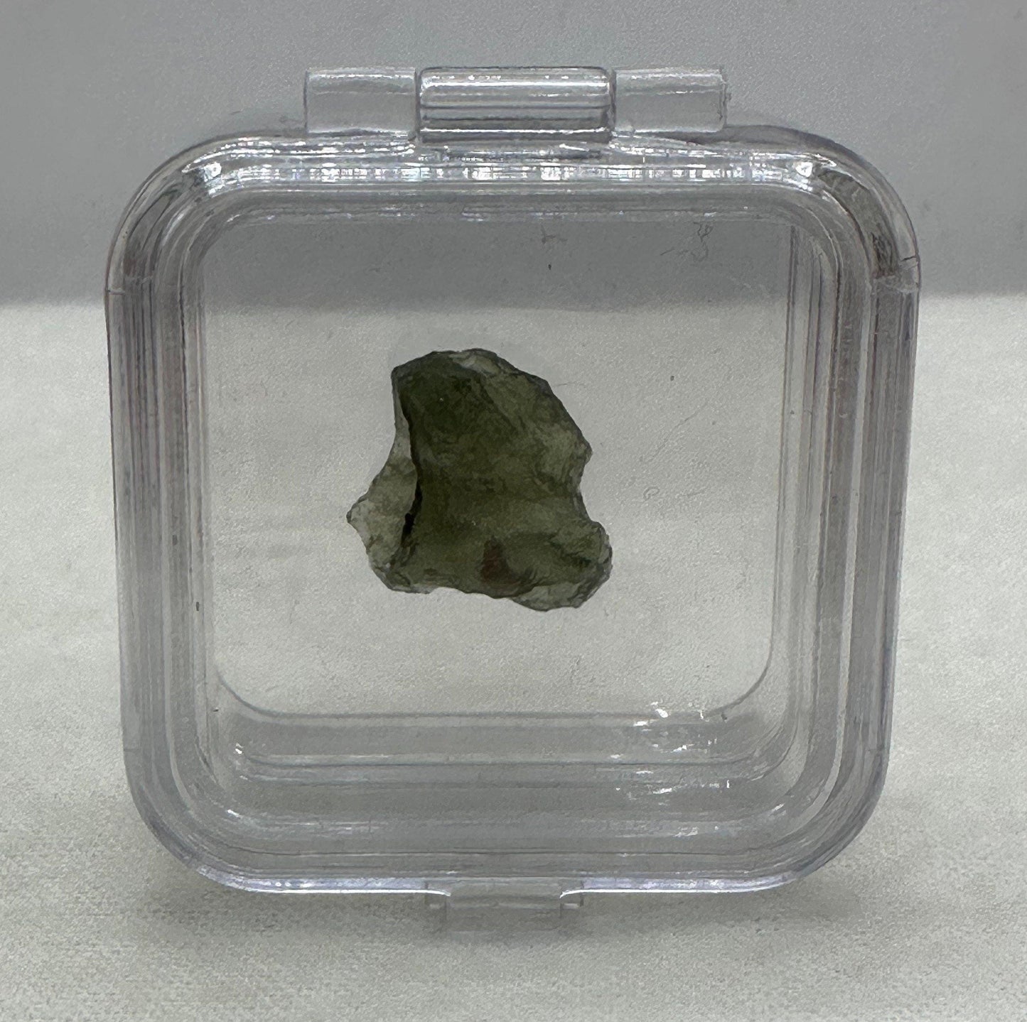 Moldavite Tektite Specimen, High Quality, Transformation, Manifestation, Reiki, Athentic, Moldavite Crystal, 1.90 grams|9.5 carats