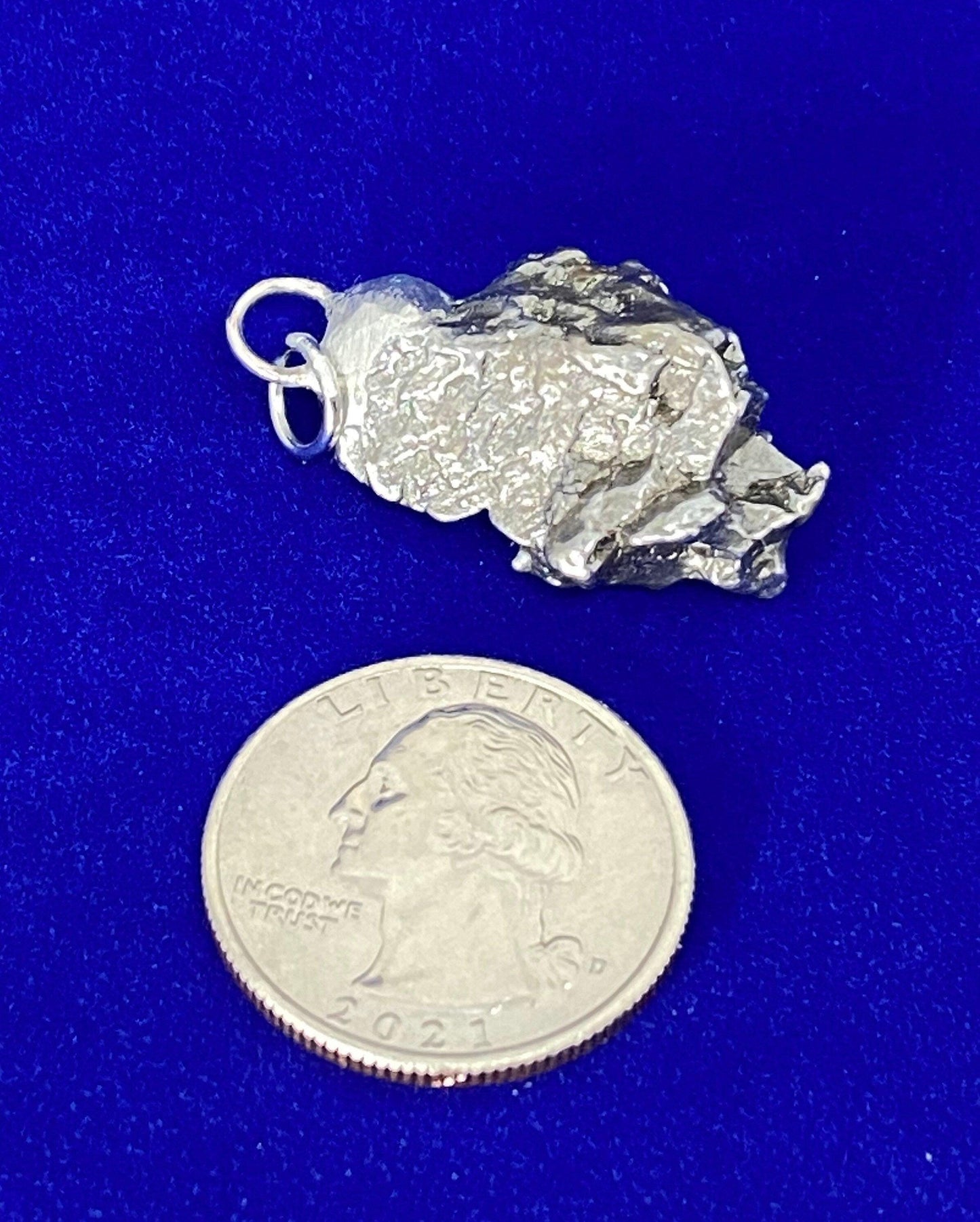 Beautiful Meteorite Campo del Cielo Pendant 16.72 grams, Beautiful and unique meteorite formation, a gift from the cosmos