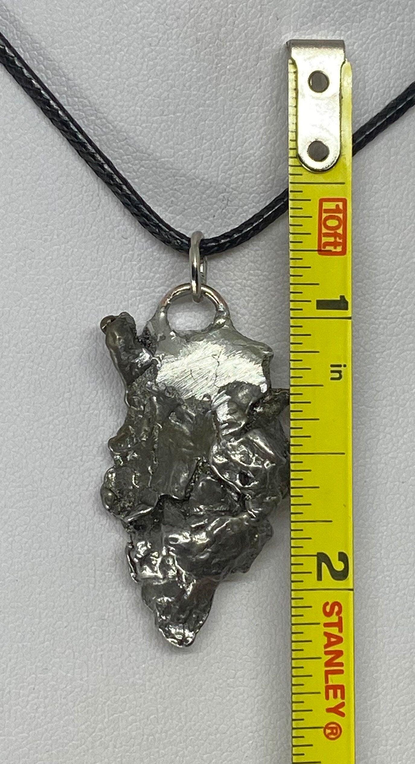 Beautiful Meteorite Campo del Cielo Pendant 14.58 grams, Beautiful and unique meteorite formation, a gift from the cosmos