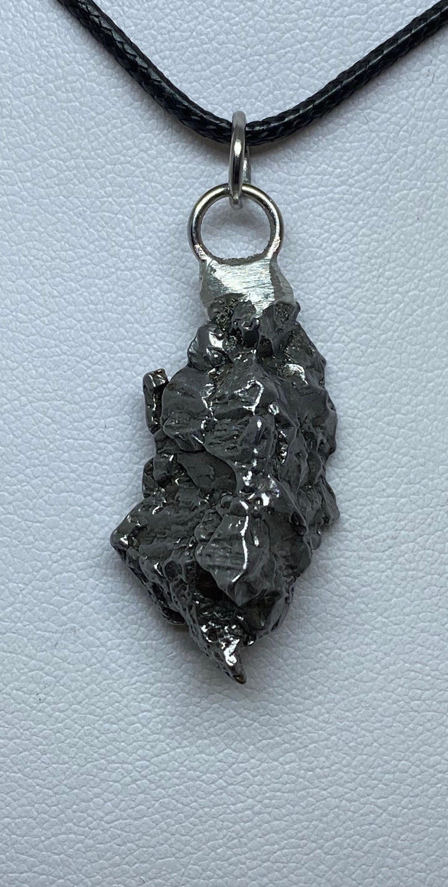 Meteorite Campo del Cielo Pendant 11.62 grams, Beautiful and unique meteorite formation, a gift from the cosmos