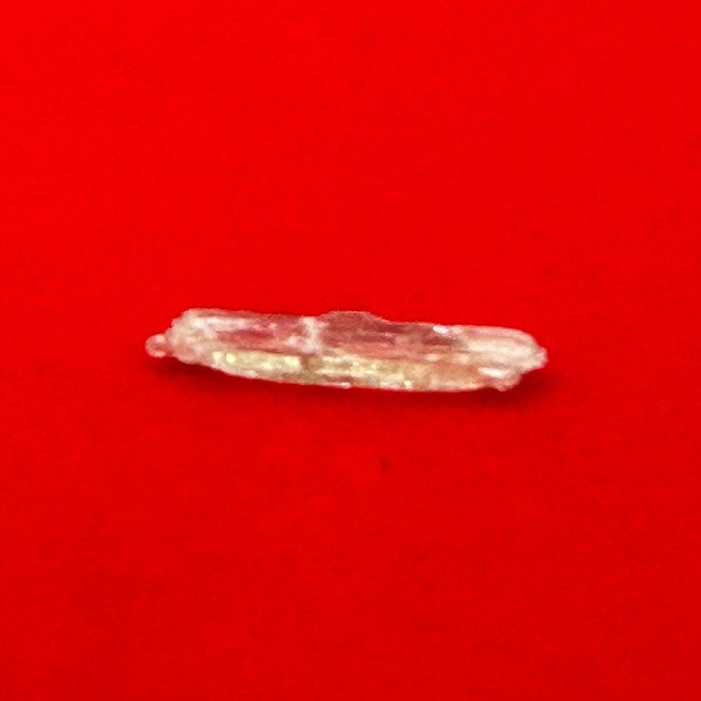 North Carolina Hiddenite, Authentic Hiddenite Crystal, Rare and Unique Crystal, Hiddenite Crystal, Healing Crystal, Reiki, 1.0 carat