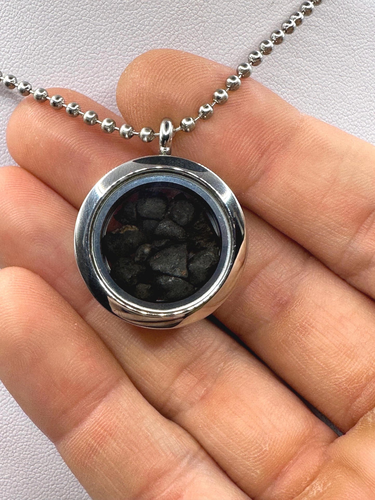 Beautiful Meteorite Chelyabinsk Russia Chondrite Stony Meteorite Locket Pendant, Chelyabinsk, Rare Little Meteorites, Astronomy Gift