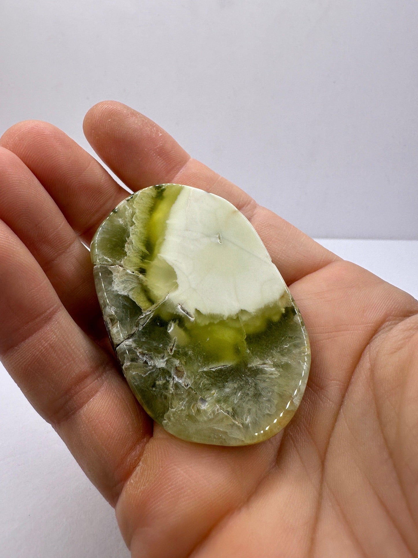 Prehnite Naturalite, Prehnite, Top Quality Prehnite, Australian Prehnite, Lucid Dreaming, Dreams, Reiki Energy, 60.70 grams|303.5 carats