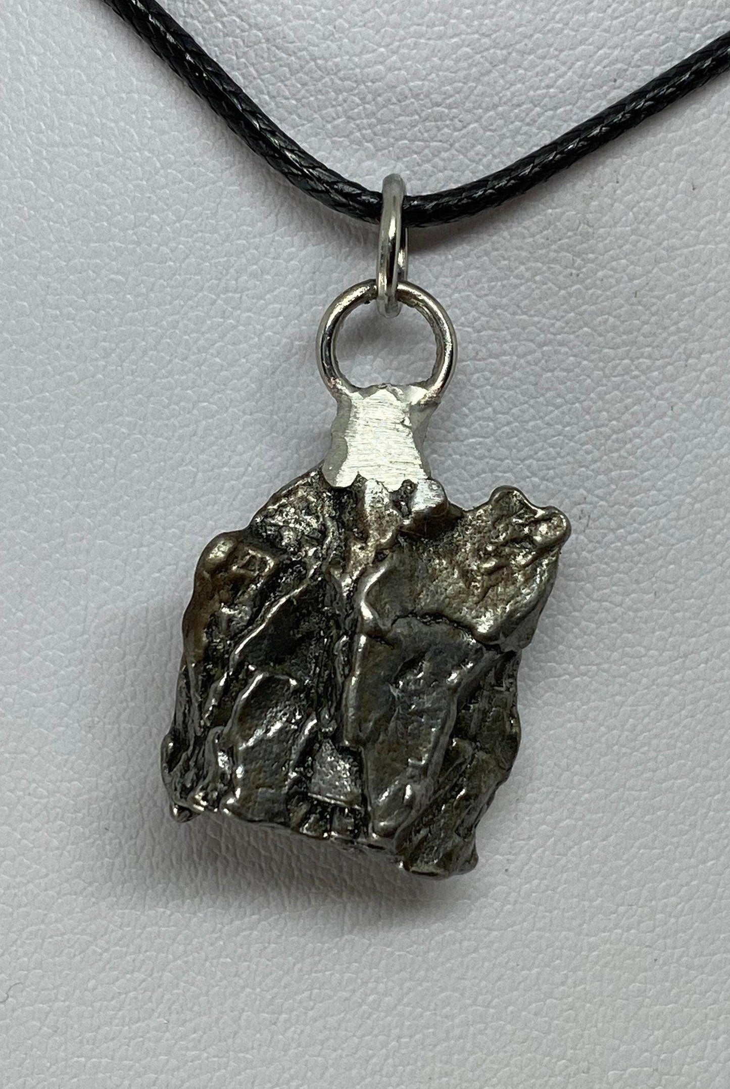 Rare Meteorite Campo del Cielo Pendant 14.35 grams, Beautiful formation, a gift from the cosmos, free shipping!