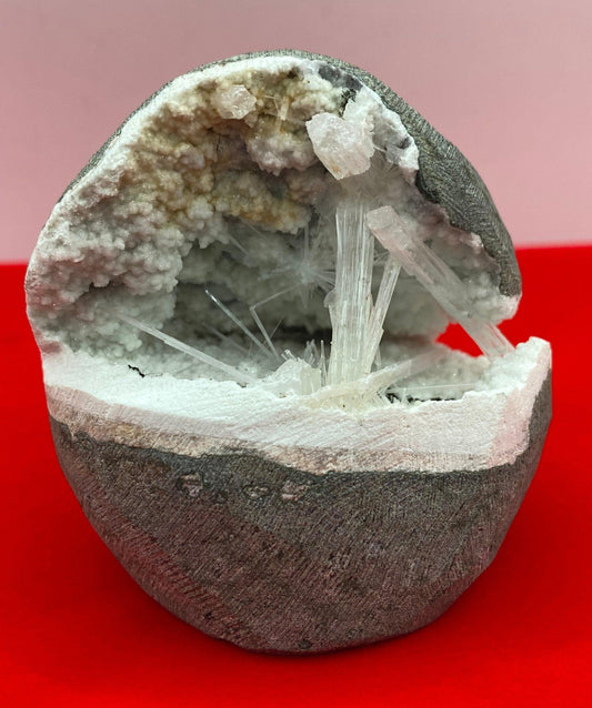 Beautiful AAA-Grade Scolecite Geode Cathedral, Peace, Scolecite, Third Eye, Dreamwork, Lucid Dreams, Rock Collection, 222 grams