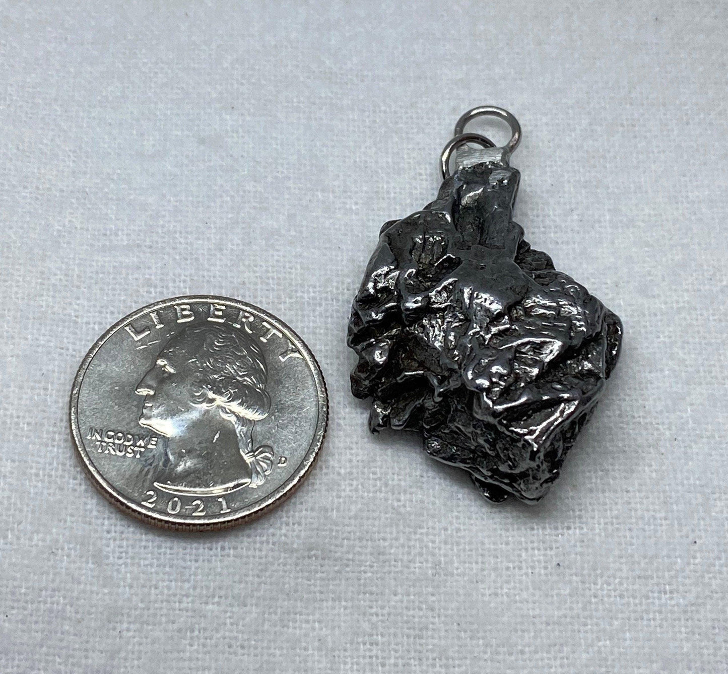 Meteorite Campo del Cielo Pendant 28.85 grams, Beautiful and unique meteorite formation, a gift from the cosmos