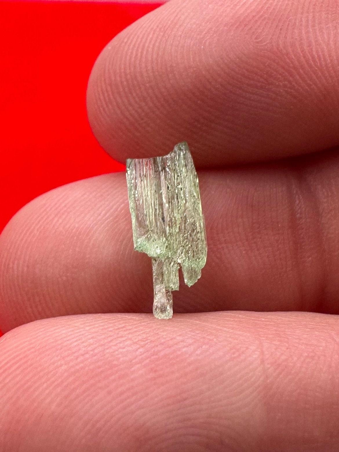 North Carolina Hiddenite, Authentic Hiddenite Crystal, Rare and Unique Crystal, Hiddenite Crystal, Healing Crystal, Reiki, 1.3 carats