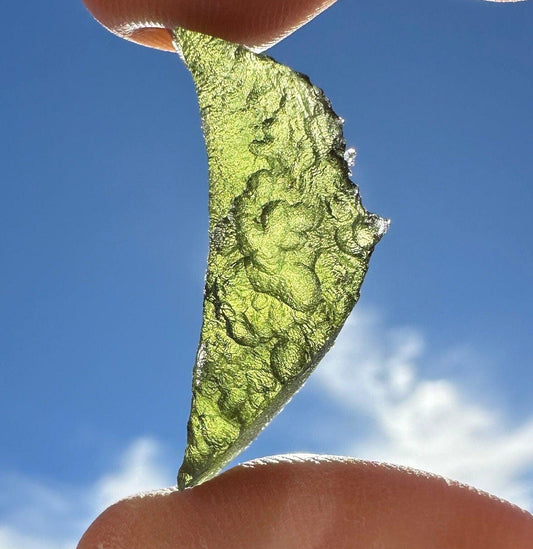 Moldavite Tektite Specimen, High Quality, Transformation, Manifestation, Reiki, Authentic Moldavite Specimen, 3.74 grams|18.7 carats.