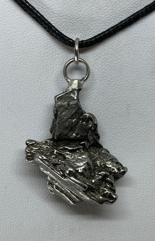 Meteorite Campo del Cielo Pendant 22.43 grams, Beautiful and unique meteorite formation, a gift from the cosmos