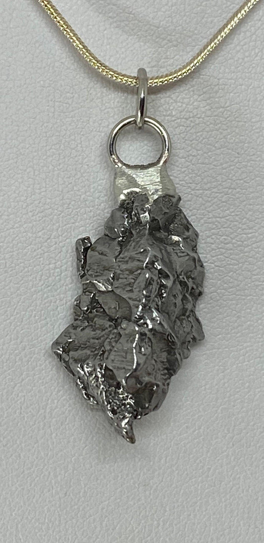 Meteorite Campo del Cielo Pendant 11.62 grams, Beautiful and unique meteorite formation, a gift from the cosmos