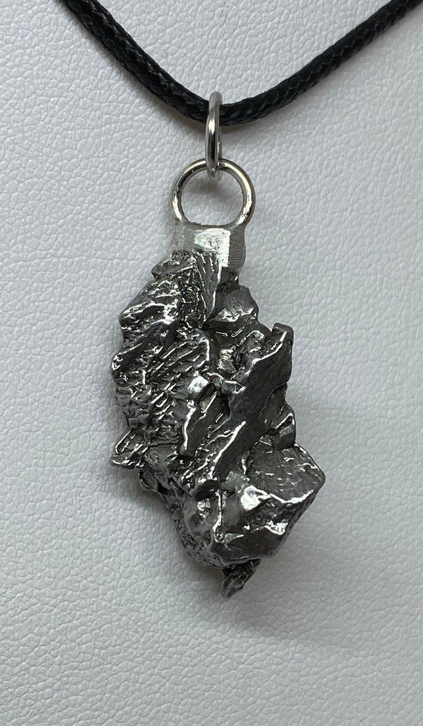 Meteorite Campo del Cielo Pendant 11.62 grams, Beautiful and unique meteorite formation, a gift from the cosmos