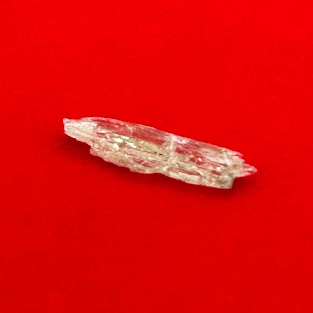 North Carolina Hiddenite, Authentic Hiddenite Crystal, Rare and Unique Crystal, Hiddenite Crystal, Healing Crystal, Reiki, 1.0 carat