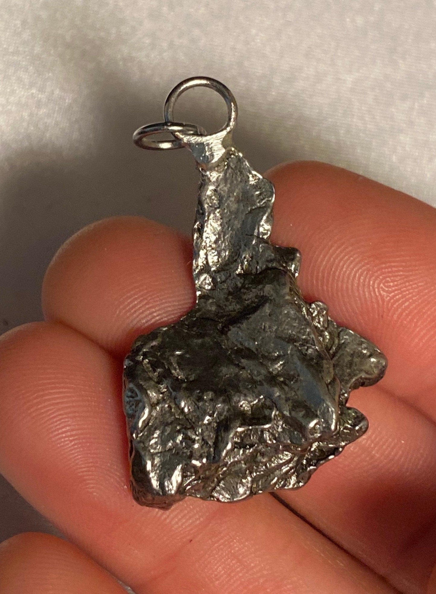 Meteorite Campo del Cielo Pendant 17.03 grams, Beautiful formation, a unique gift from the cosmos