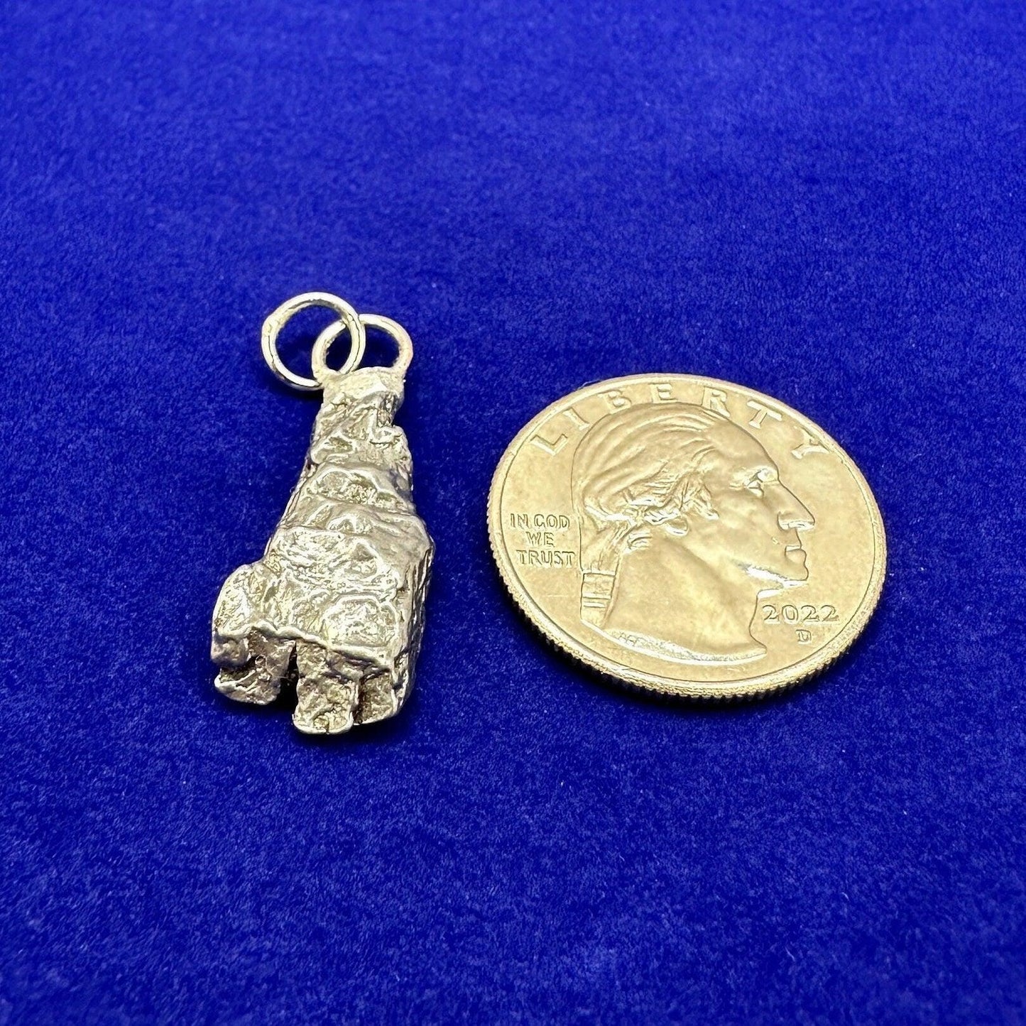 Beautiful Meteorite Campo del Cielo Pendant 5.69 grams, Astronomy Gift, Authentic Meteorite, Meteorite Jewelry, Meteorite Pendant, COA