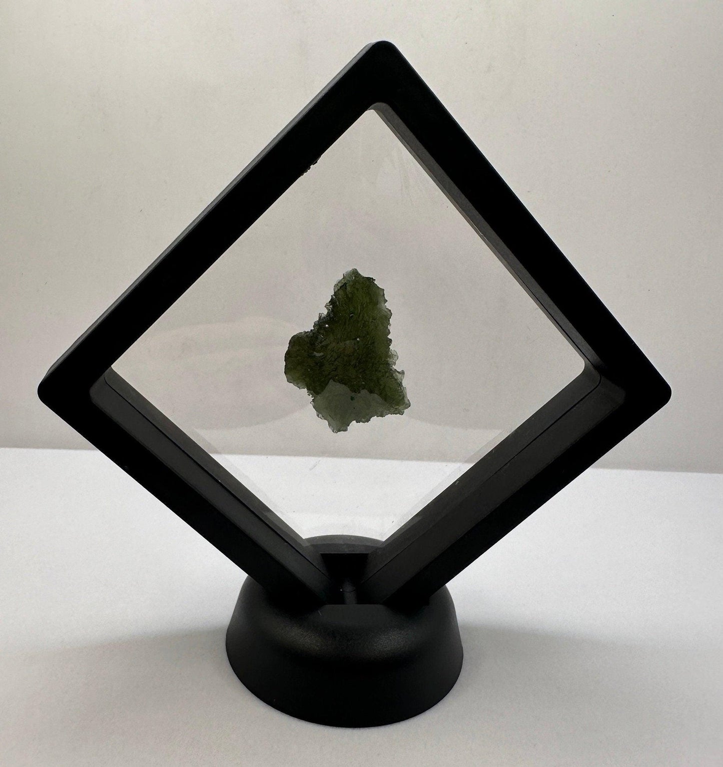 Moldavite Tektite Specimen, Authentic Moldavite, Transformation, Manifestation, Reiki, Authentic Moldavite Specimen, 7.40 grams|37 carats