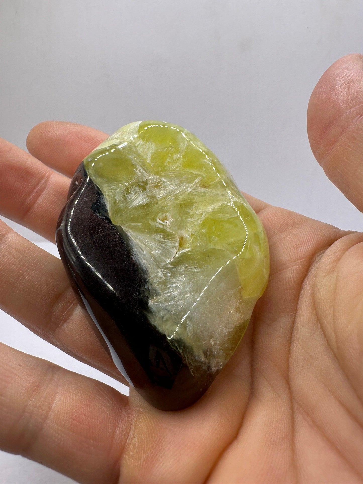 Prehnite Naturalite, Prehnite, Top Quality Prehnite, Australian Prehnite, Lucid Dreaming, Dreams, Reiki Energy, 89.23 grams|446.15 carats