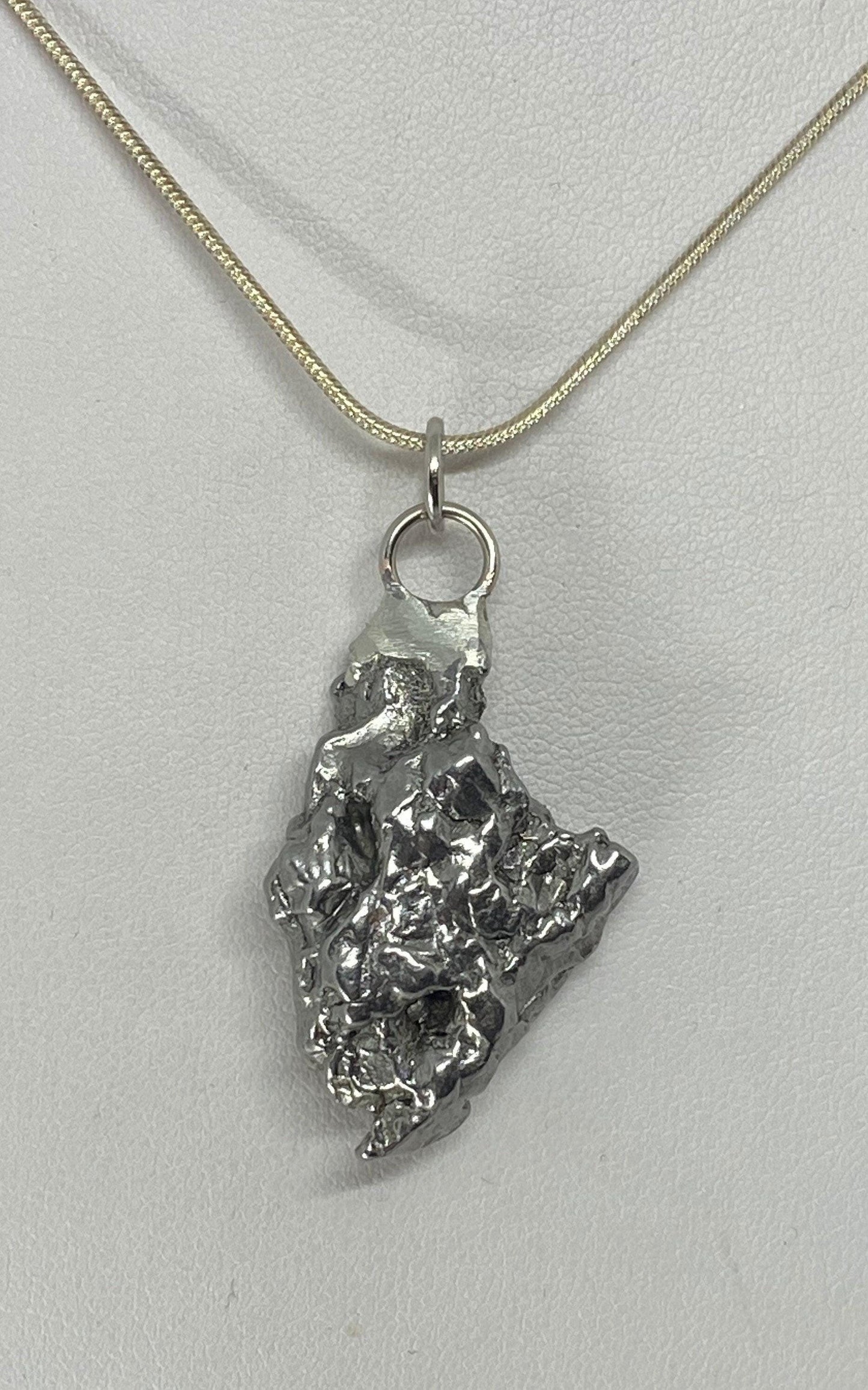 Beautiful Meteorite Campo del Cielo Pendant 16.45 grams, Beautiful and unique meteorite formation, Astronomy Gift