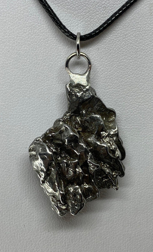 Meteorite Campo del Cielo Pendant 28.85 grams, Beautiful and unique meteorite formation, a gift from the cosmos