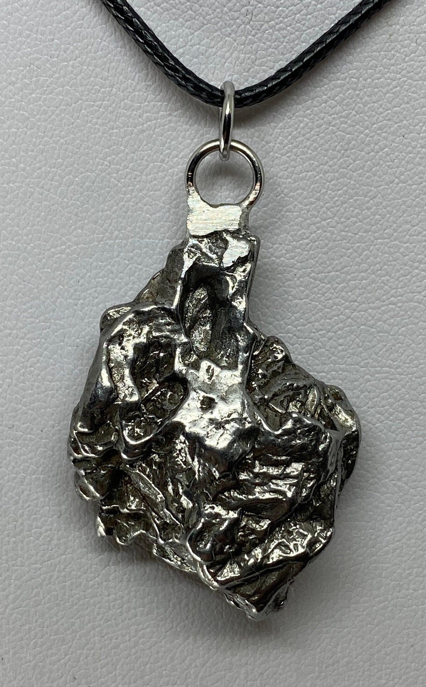 Meteorite Campo del Cielo Pendant 28.85 grams, Beautiful and unique meteorite formation, a gift from the cosmos