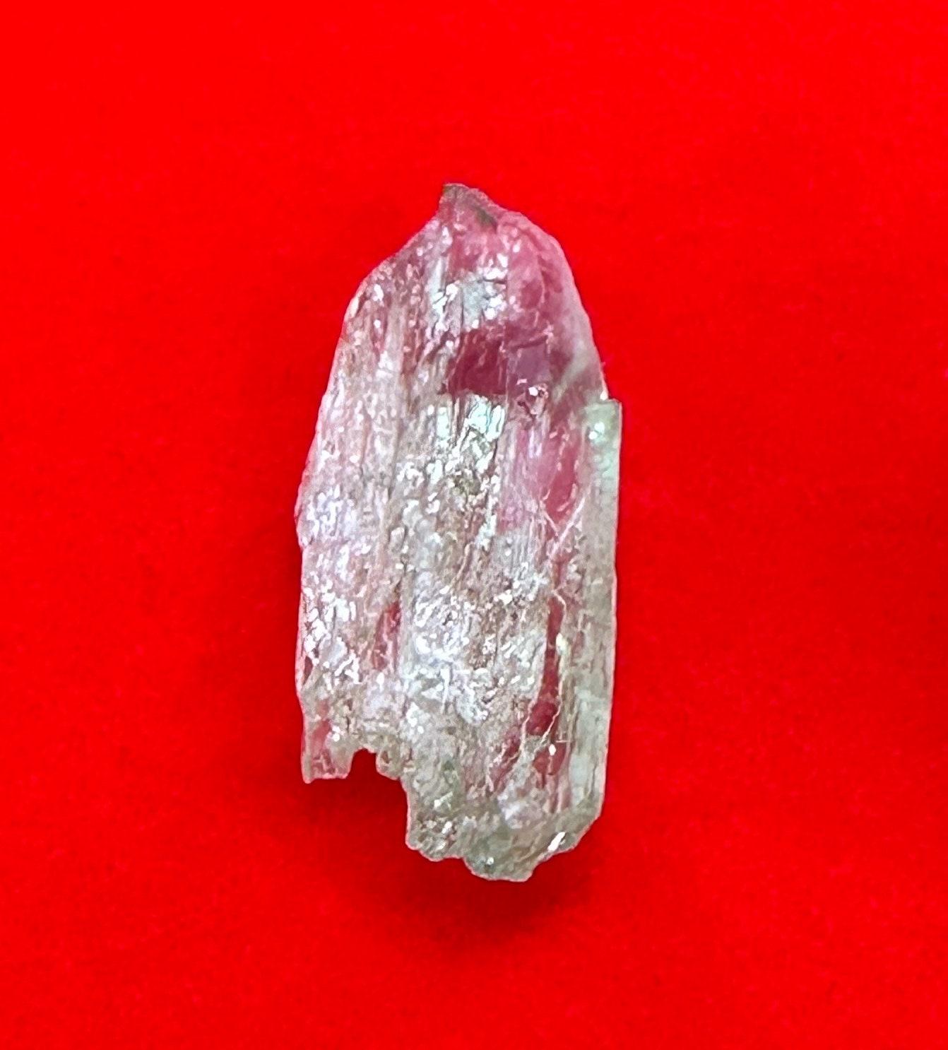 North Carolina Hiddenite, Authentic Hiddenite Crystal, Rare and Unique Crystal, Hiddenite Crystal, Healing Crystal, Reiki, 3.05 carats