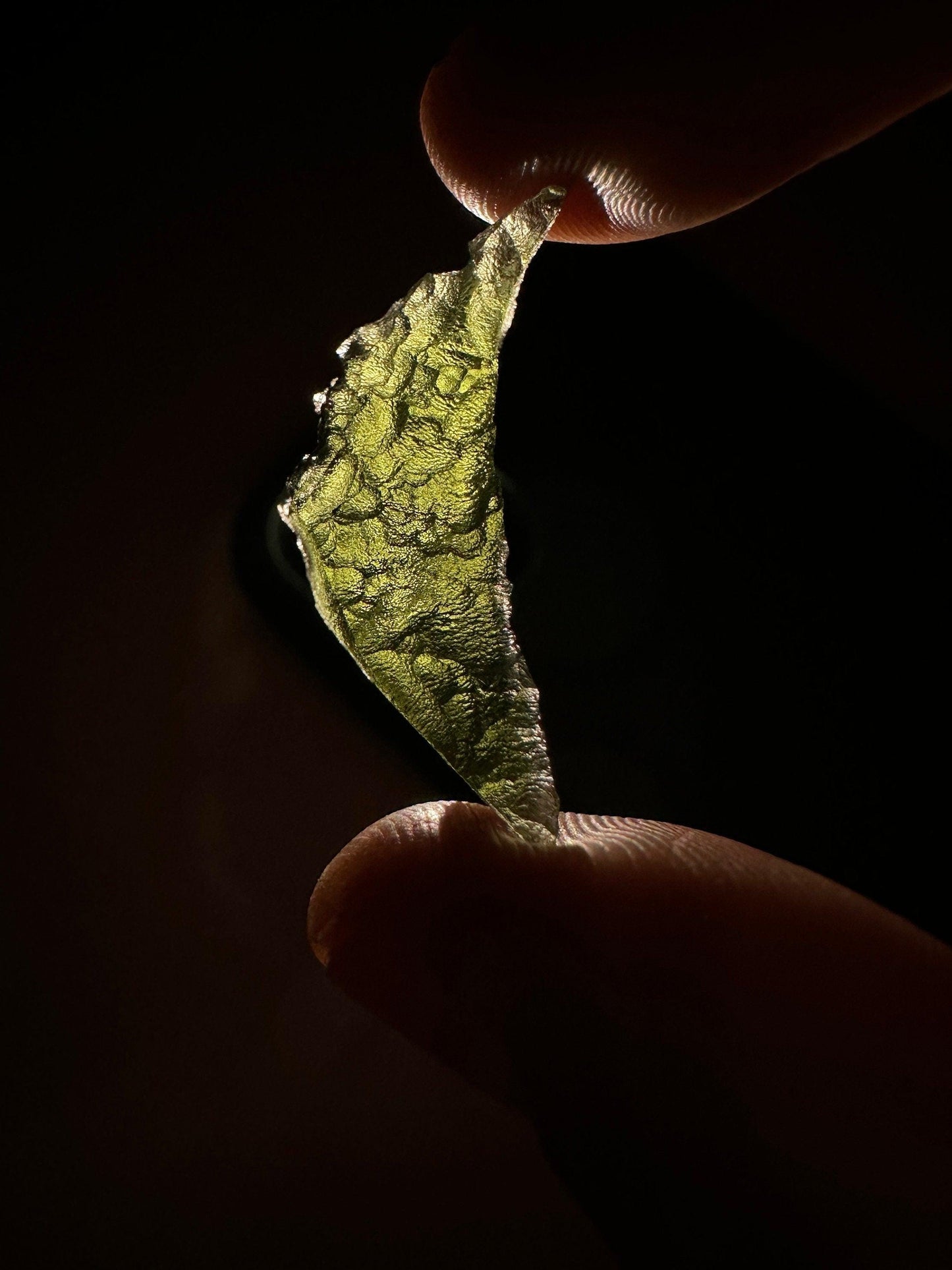 Moldavite Tektite Specimen, High Quality, Transformation, Manifestation, Reiki, Authentic Moldavite Specimen, 3.74 grams|18.7 carats.