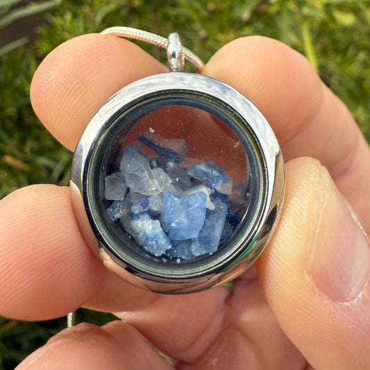 High-Quality Dumortierite Crystal Pendant in Stainless Steel with Tempered Glass – Natural Crystals from Bahia, Brazil – Unique Gift