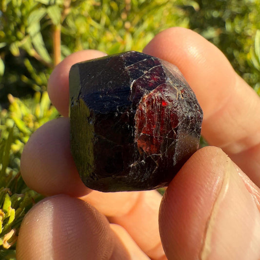 Almandine Garnet, Garnet, Morocco, Natural Garnet, Authentic, Manifestation, Protection, Rock Collection, Dodecahedron, 25.40 grams