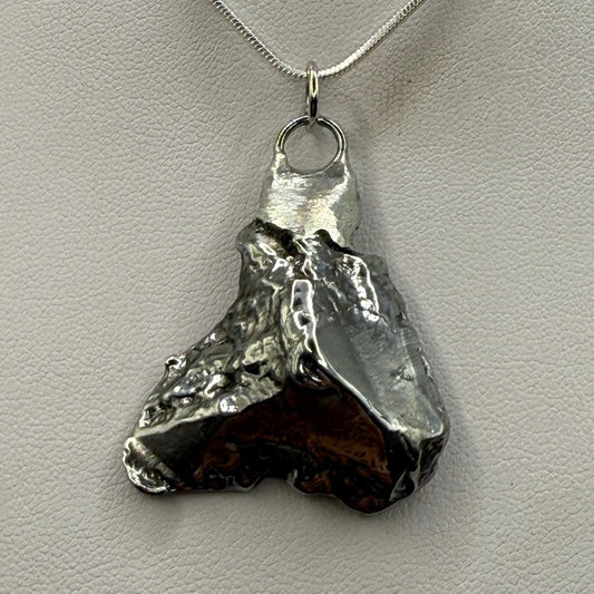 Beautiful Aletai Meteorite Pendant, 22.88 grams, Astronomy Gift, Authentic Meteorite, Meteorite Jewelry, Meteorite Pendant, COA, Space Gift