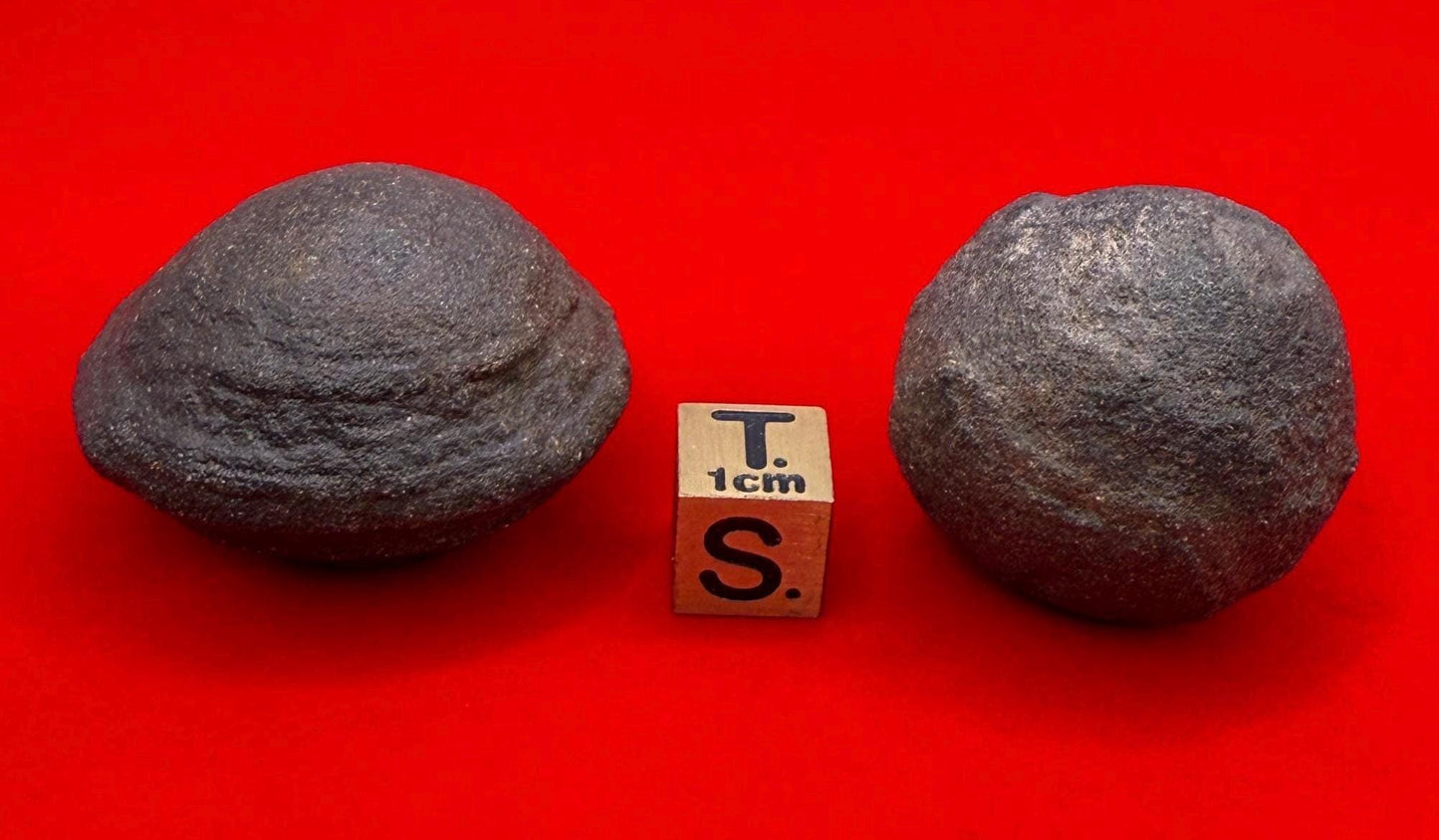 Moqui Marbles, Pair of Stones, Top Quality Stones, Shaman Stones, Southern Utah, Thunder Stones, Hopi Marbles, Sandstone, 63.08 grams