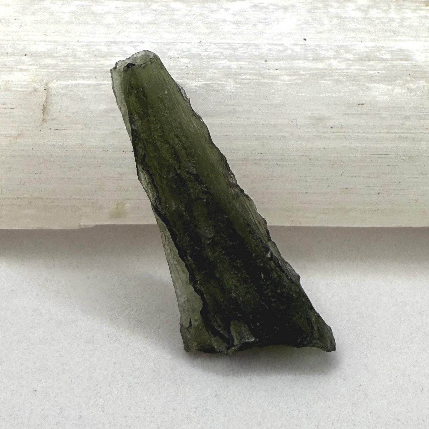 Moldavite Tektite Specimen, High Quality, Transformation, Manifestation, Reiki, Athentic, Moldavite Crystal, 3.63 grams|18.15 carats