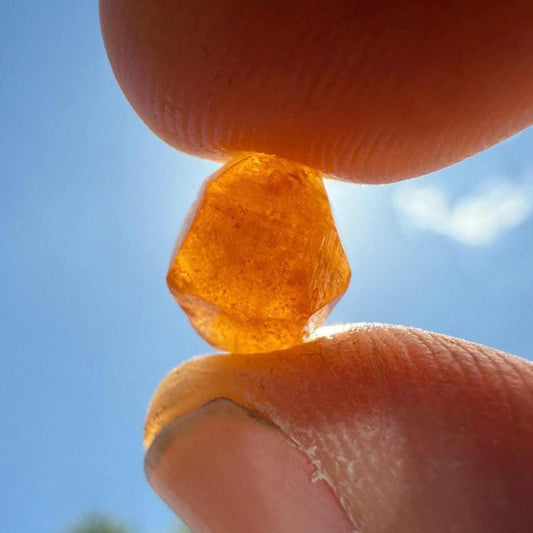 Spessartine Garnet, Speasartine, Loliondo Tanzania, Tanzanian Garnet, Meditation, Awakening, Rare Garnet, 0.99 grams, 4.95 carats