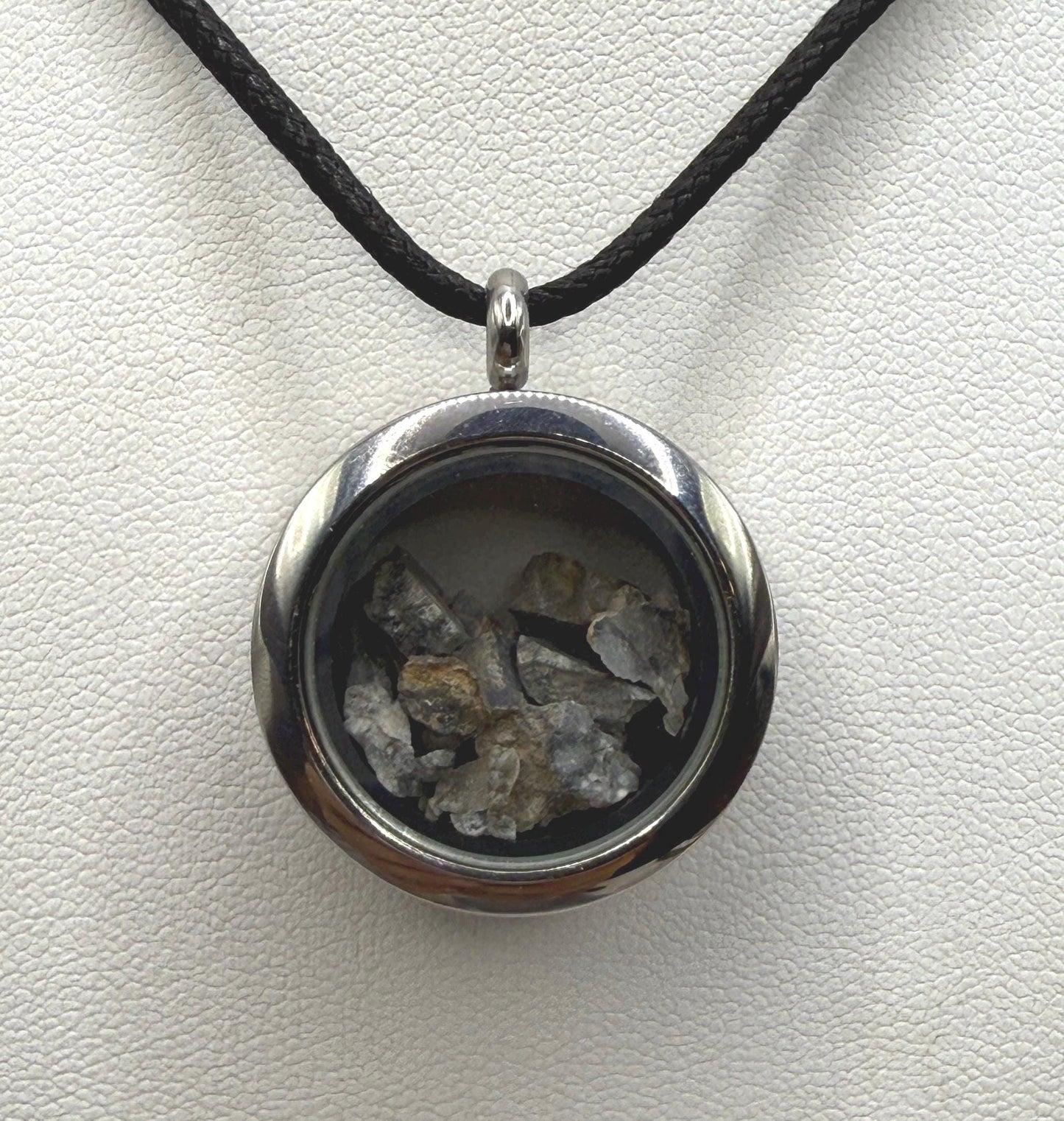 Lunar Meteorite in a Floating Locket, Gadamis 003 Lunar Meteorite, Lunar Meteorite, Moon Rocks, Handmade Locket, Astronomy Gift, Authentic