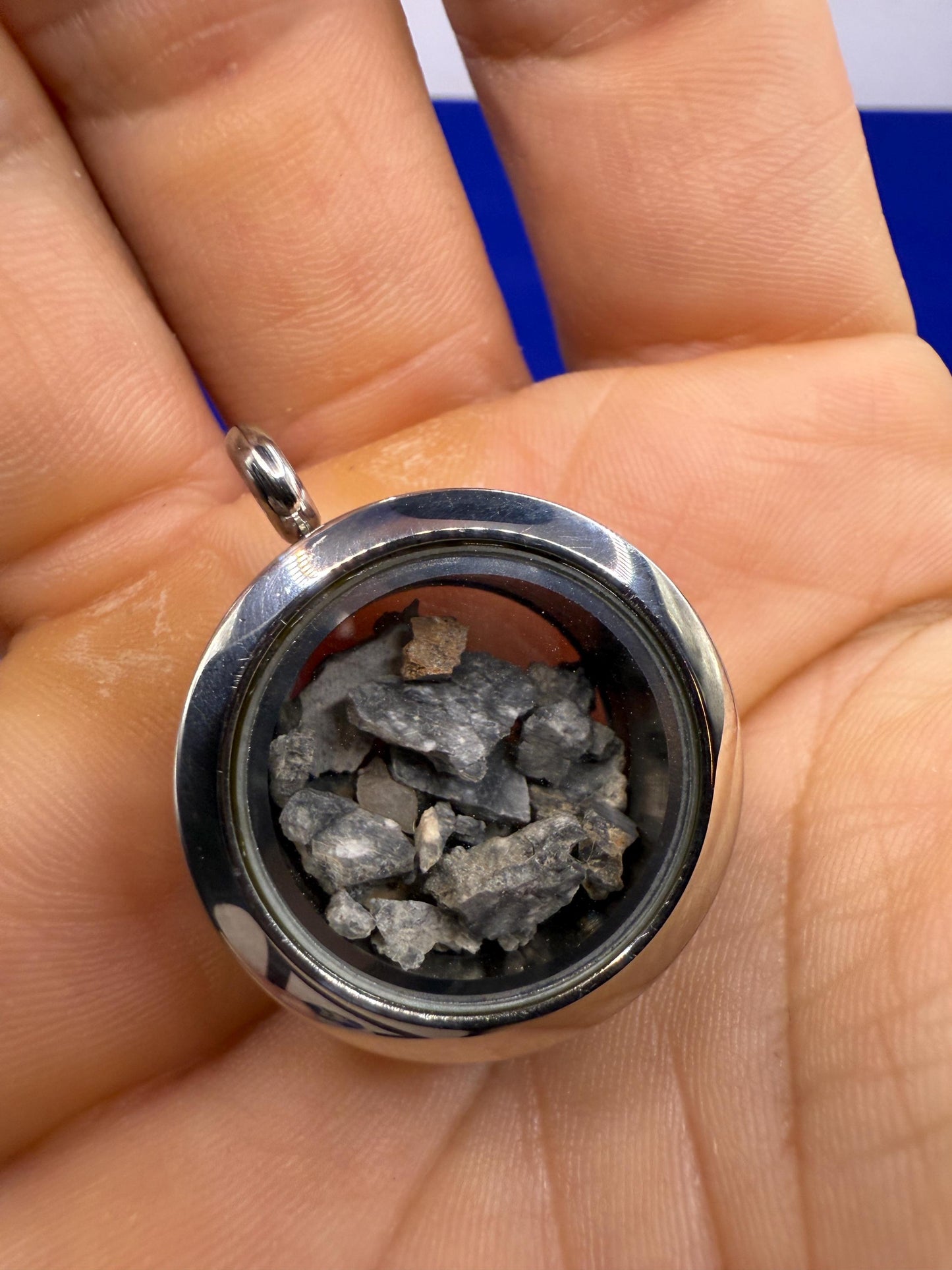 Lunar Meteorite in a Floating Locket, Gadamis 003 Lunar Meteorite, Lunar Meteorite, Moon Rocks, Handmade Locket, Astronomy Gift, Authentic