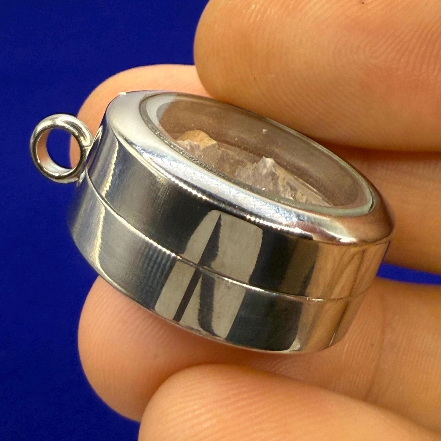Lunar Meteorite in a Floating Locket, Gadamis 003 Lunar Meteorite, Lunar Meteorite, Moon Rocks, Handmade Locket, Astronomy Gift, Authentic