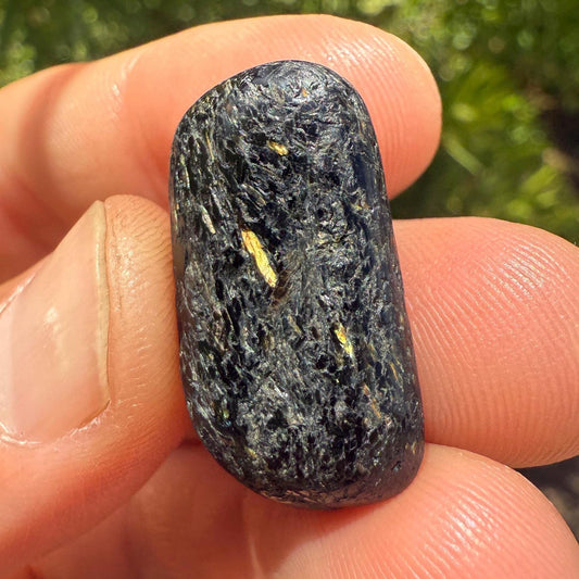Nuummite Stone, Natural Nuummite, Greenland, Reiki, Rock Collection, Manifesting, Grounding, Energy Work, Reiki Creativity, 9.27 grams
