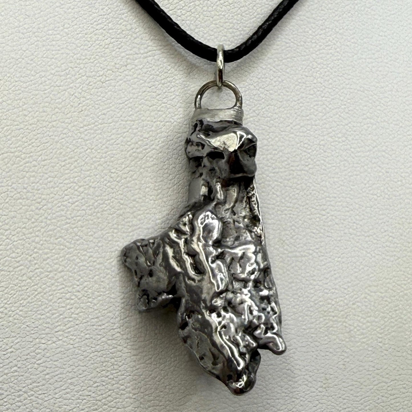 Beautiful Aletai Meteorite Pendant, 21.83 grams, Astronomy Gift, Authentic Meteorite, Meteorite Jewelry, Meteorite Pendant, COA, Space Gift