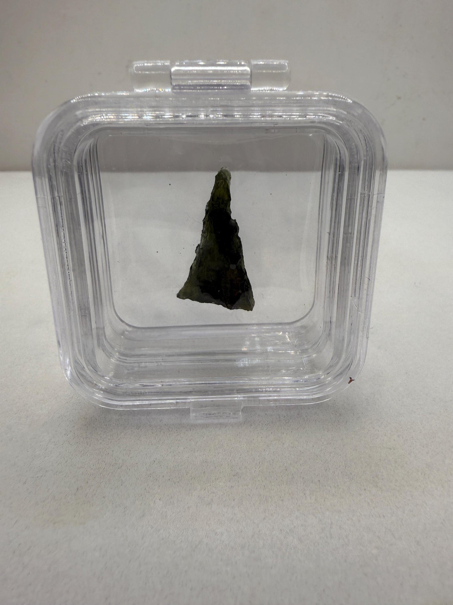 Authentic Moldavite Tektite Specimen: Czech Republic, Reiki Energy, 1.61g/8.05ct