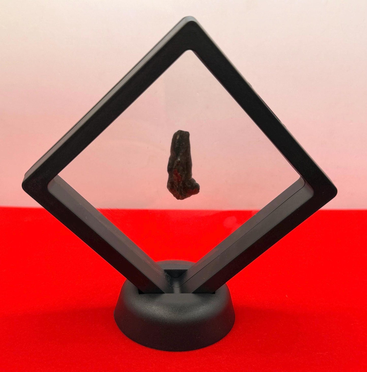 Darwin Glass Tektite: Tasmanian Impactite Talisman, 2.68 grams