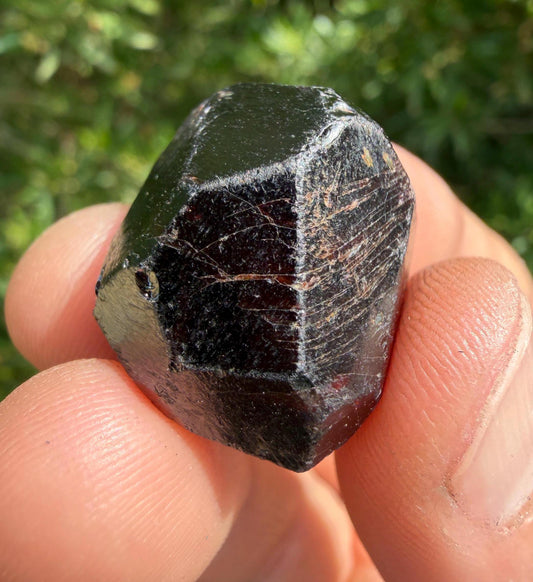 Moroccan Almandine Garnet Crystal: Dodecahedron Shape, 20.18 grams