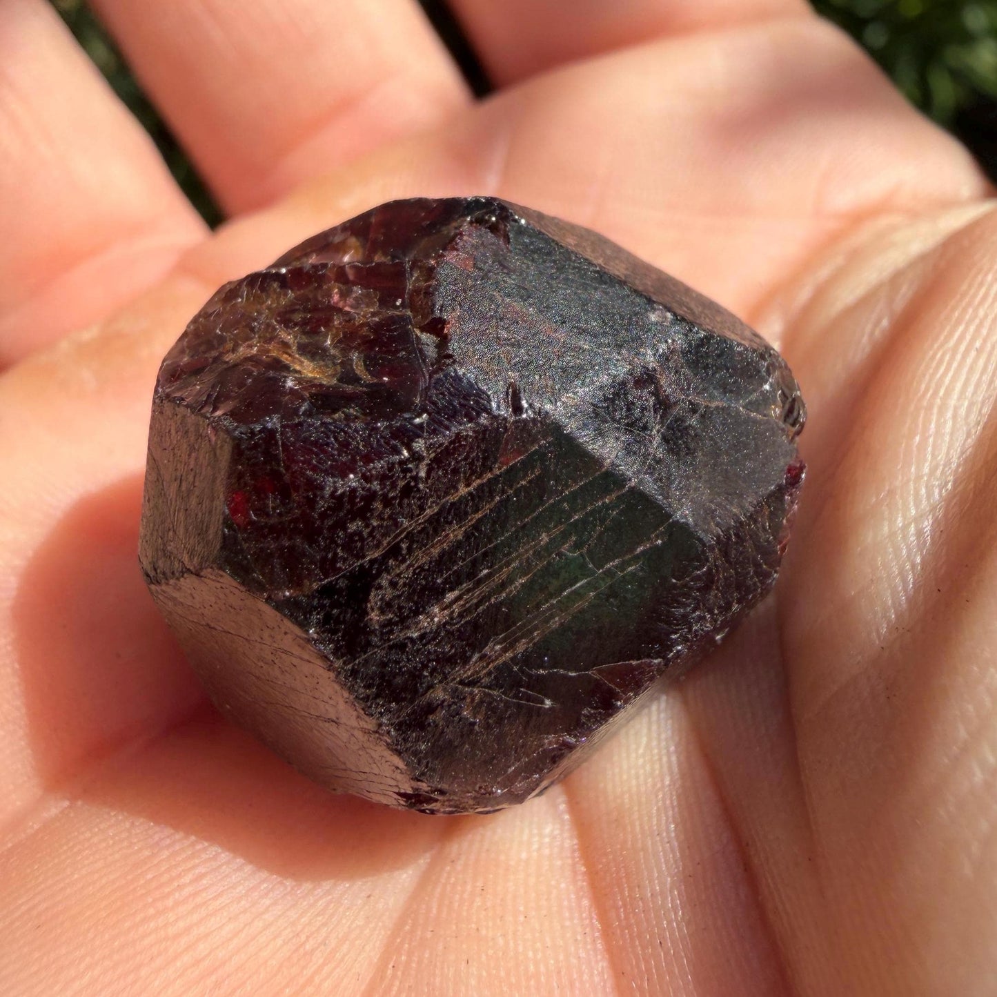 Moroccan Almandine Garnet Crystal: Dodecahedron Shape, 33.21 grams