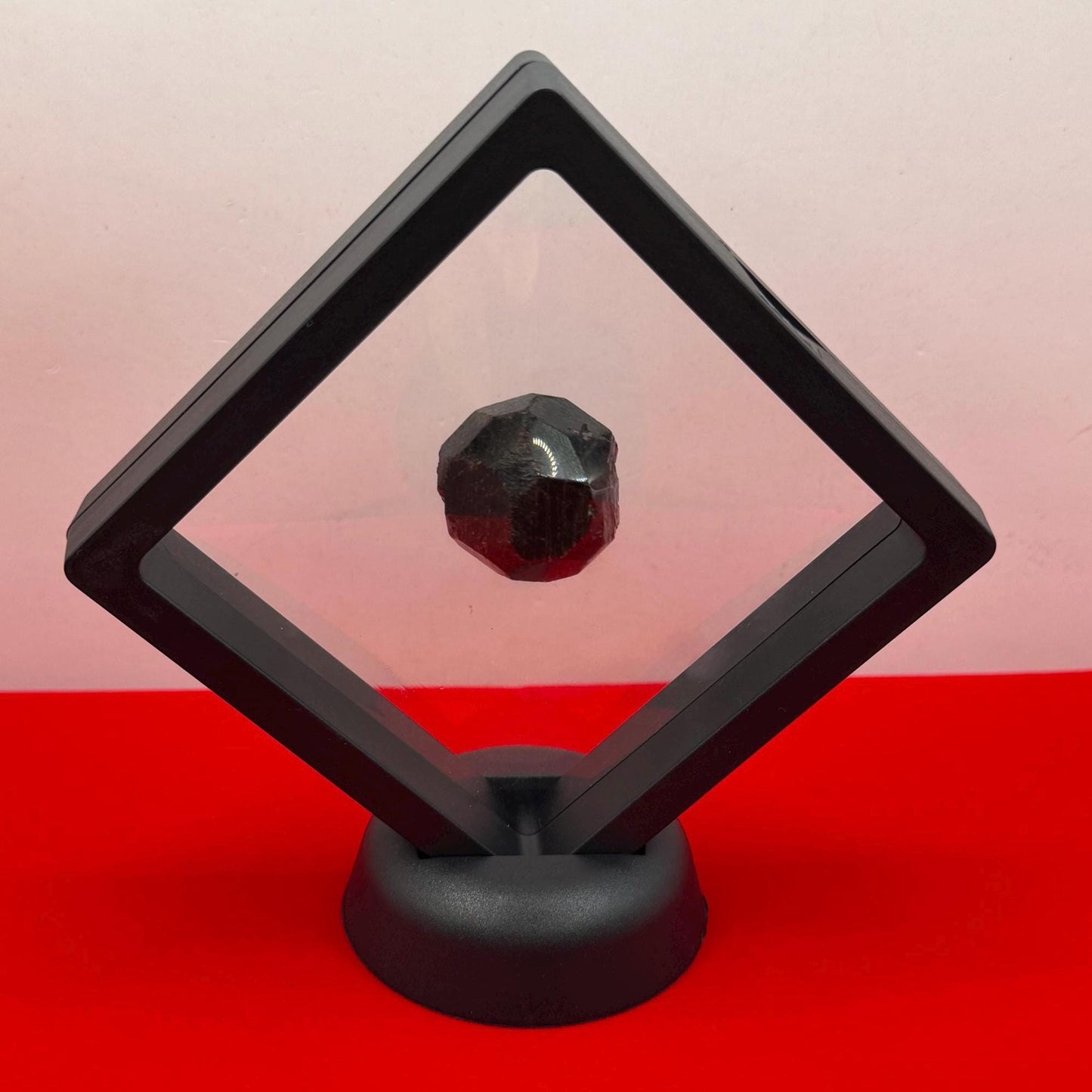 Moroccan Almandine Garnet Crystal: Dodecahedron Shape, 33.21 grams