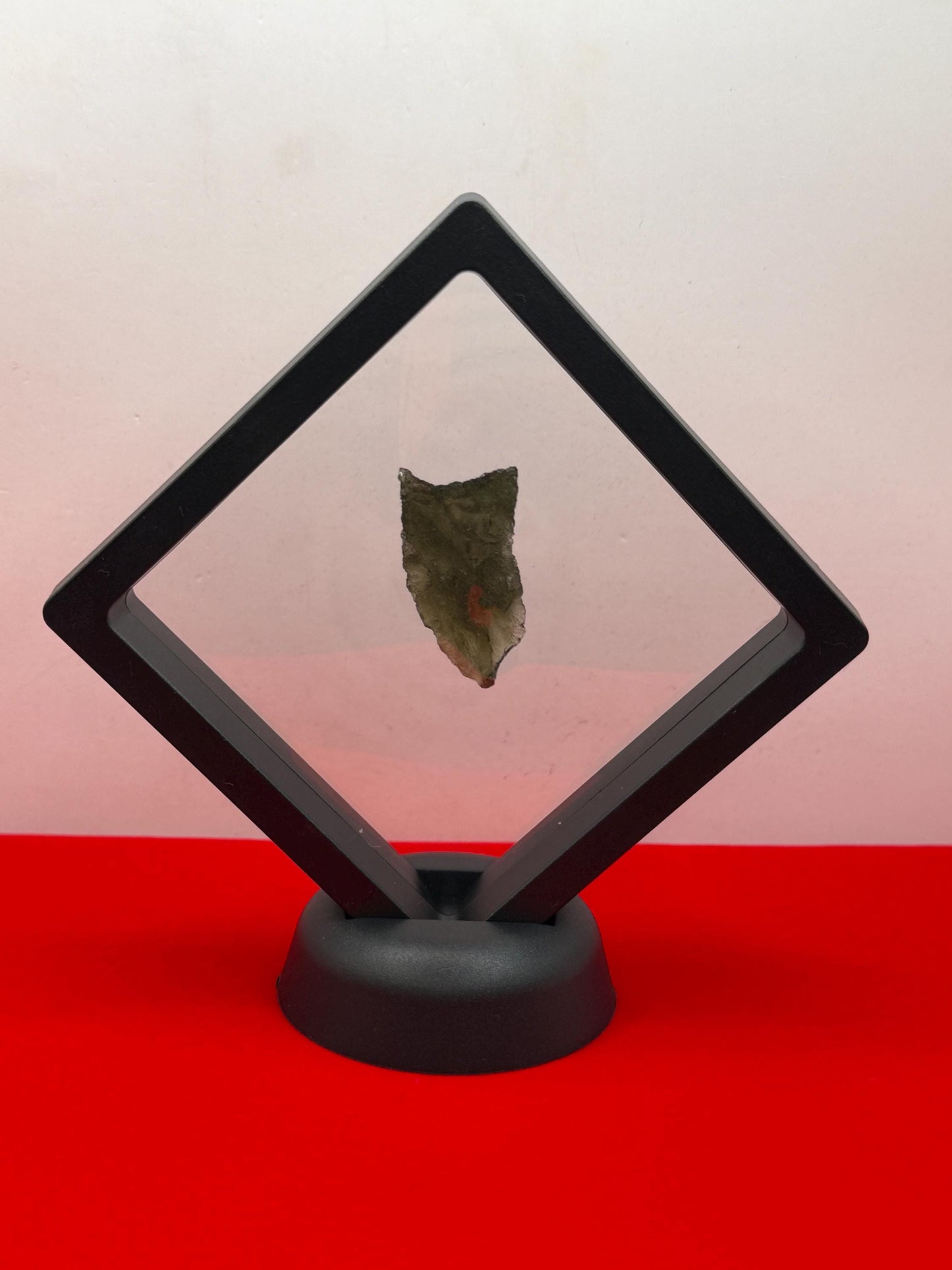 Authentic Moldavite Tektite Specimen: 4.56g/22.8ct