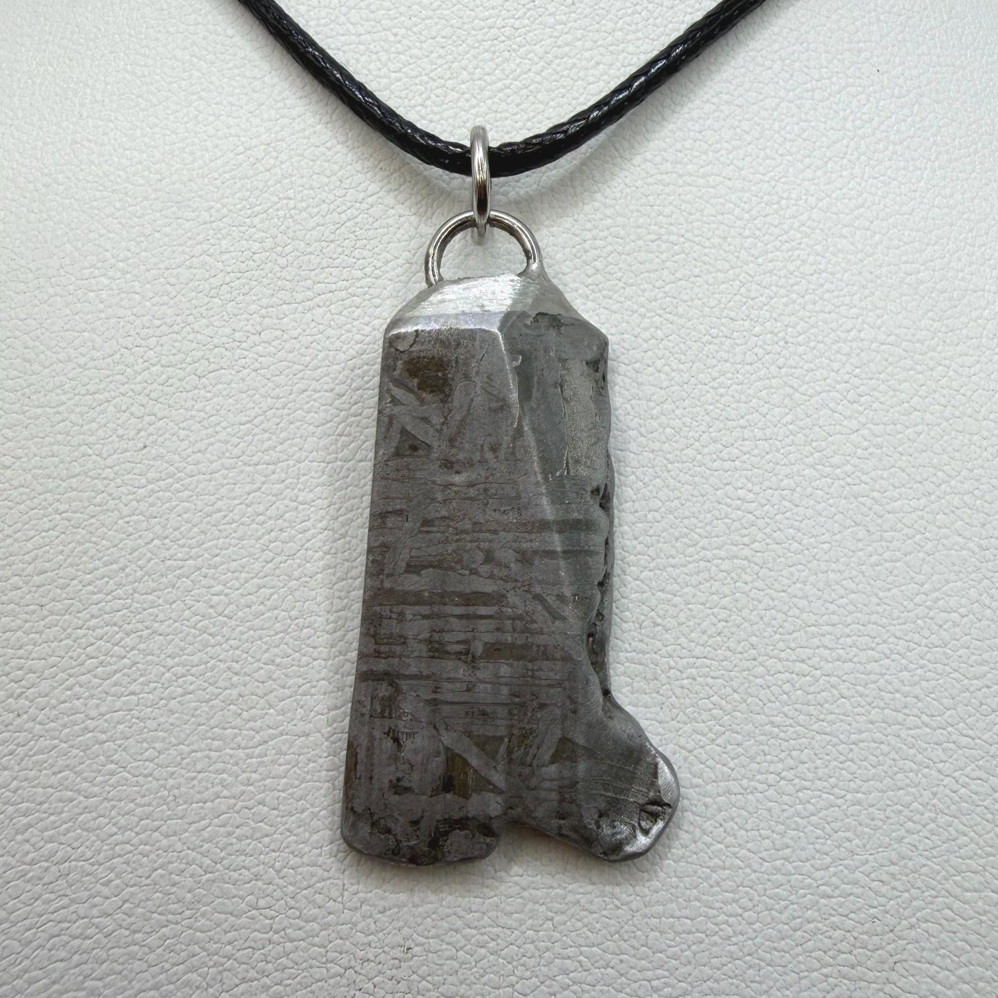 Aletai Meteorite Pendant: Visible Widmanstätten Pattern, Authentic Space Jewelry, Cosmic Jewelry, 15.74g