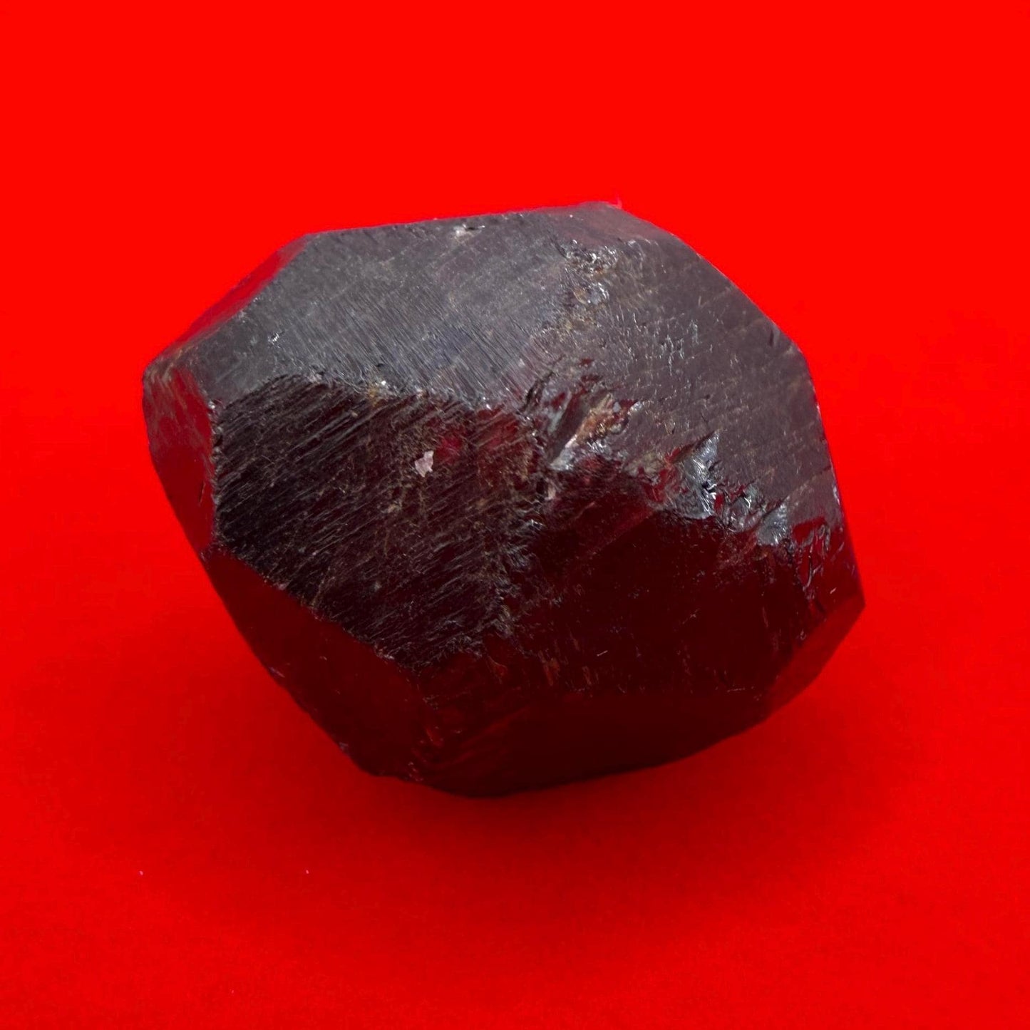 Moroccan Almandine Garnet Crystal: Dodecahedron Shape, 26.71 grams