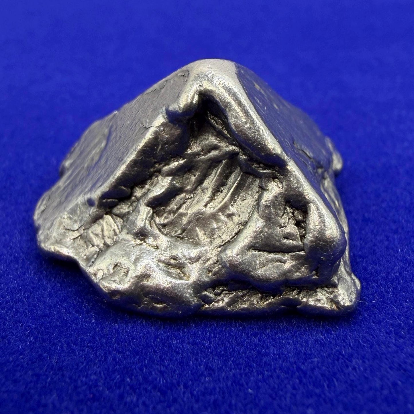 Aletai Iron-Nickel Meteorite Specimen: Natural Meteorite Pyramid, Astronomy Gift, 19.12 grams