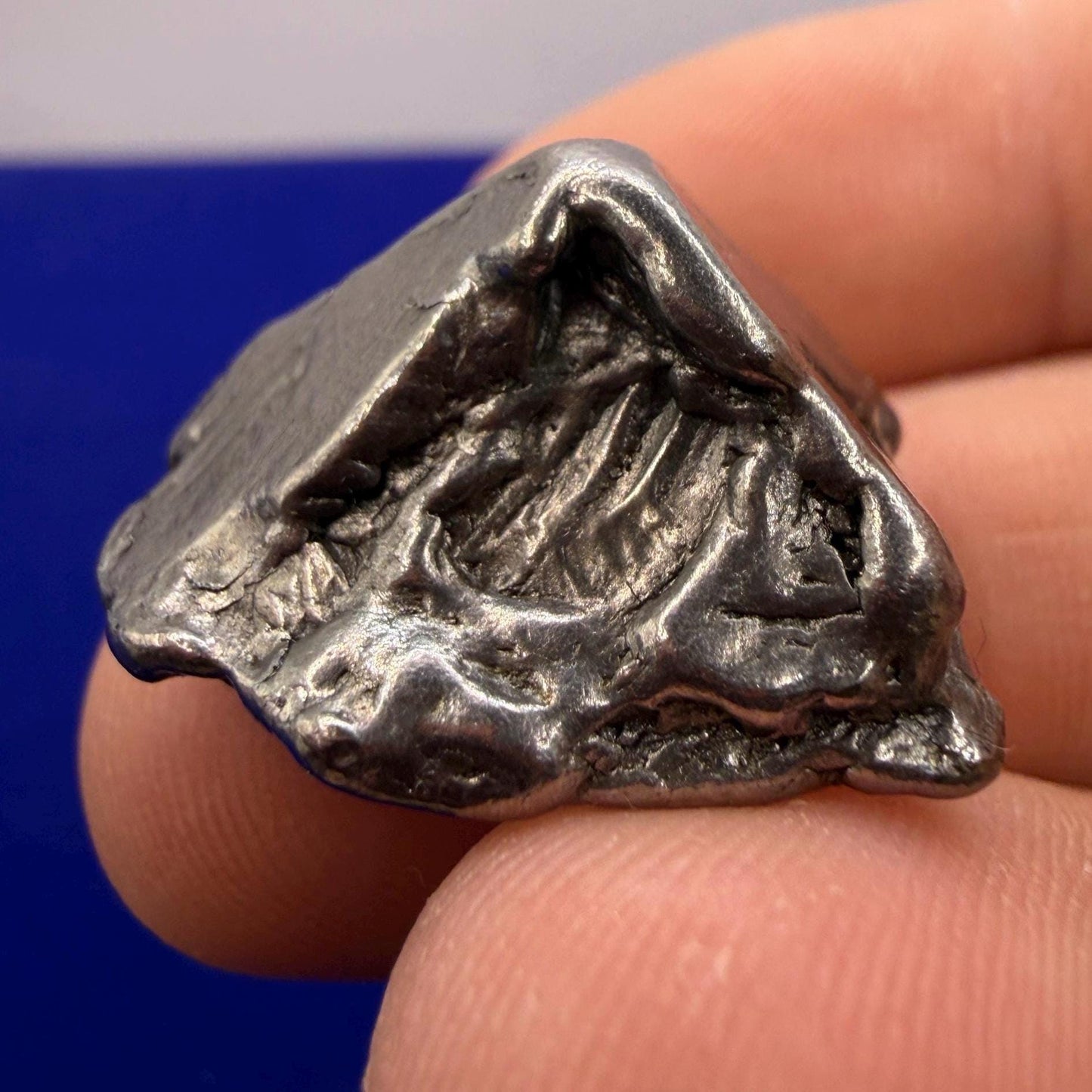 Aletai Iron-Nickel Meteorite Specimen: Natural Meteorite Pyramid, Astronomy Gift, 19.12 grams